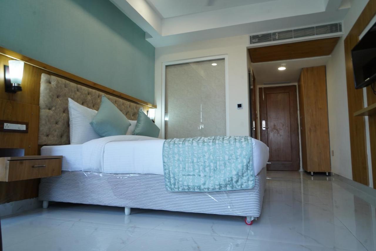 Hotel Shanti Sagar Kharar Extérieur photo
