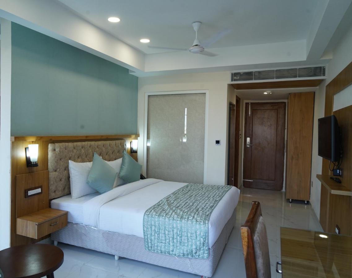 Hotel Shanti Sagar Kharar Extérieur photo