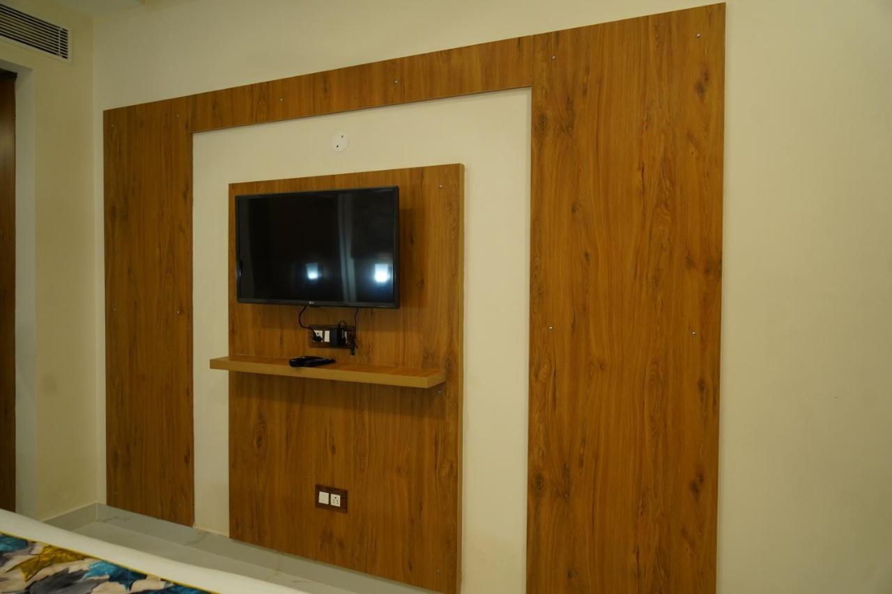 Hotel Shanti Sagar Kharar Extérieur photo